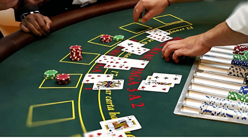 Kỹ thuật phân tích tâm lý đối thủ khi chơi bài tới cực chuẩn 11 Phân tích tâm lý đối thủ khi chơi bài tới thế nào?